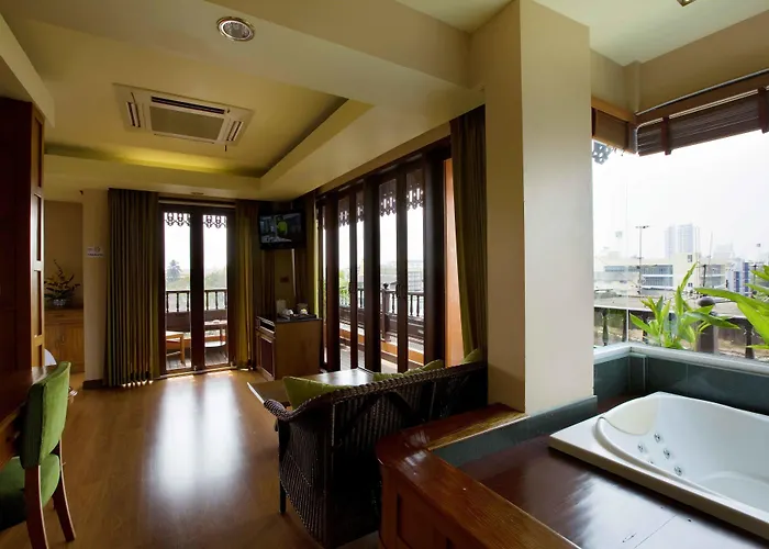 מלון Lamphu Tree House Boutique 4*