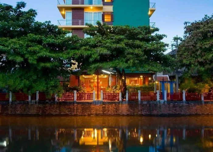 מלון Lamphu Tree House Boutique 4*